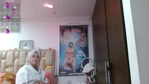 Jeraldine online show from October 21, 1:06 am