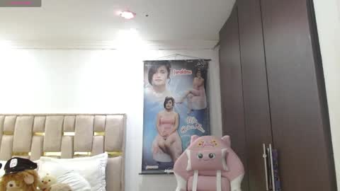 Snapshot of sunflower_dance chatting on April 27, 5:33 pm Jeraldine online show from April 27, 5:33 pm