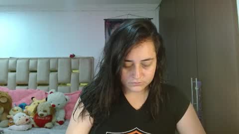 Snapshot of sunflower_dance chatting on July 2, 1:05 am Jeraldine online show from July 2, 1:05 am