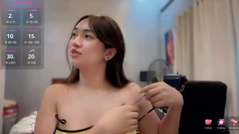 Snapshot of sunkist_mwhh chatting on July 8, 12:37 am harley online show from July 8, 12:37 am