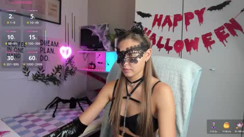 Sofia online show from October 31, 9:49 pm