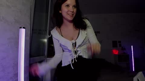 Amy online show from December 4, 8:40 pm