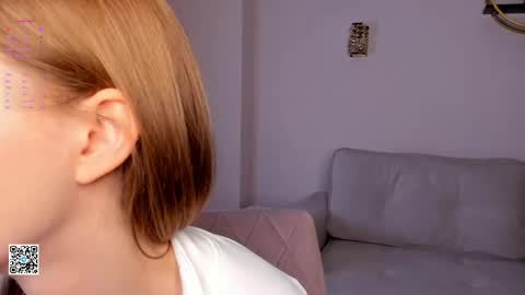 Snapshot of sunnmoonn chatting on March 6, 4:38 pm Lily online show from March 6, 4:38 pm