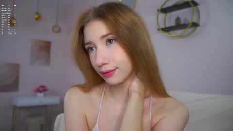 Snapshot of sunnmoonn chatting on September 20, 1:34 pm Lily online show from September 20, 1:34 pm