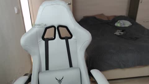 Alice and Sergey online show from February 5, 9:25 am