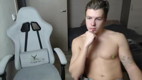 Alice and Sergey online show from February 18, 4:59 pm