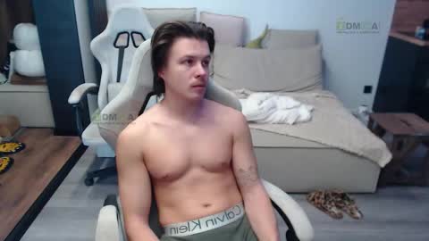 Snapshot of sunny1girl chatting on February 5, 8:19 am Alice and Sergey online show from February 5, 8:19 am