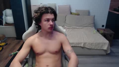 Snapshot of sunny1girl chatting on February 12, 7:58 am Alice and Sergey online show from February 12, 7:58 am