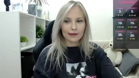 Naomi online show from October 28, 3:54 am