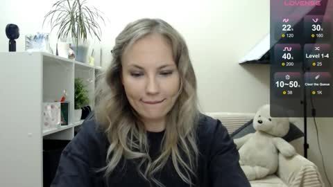 Naomi online show from November 26, 4:02 am