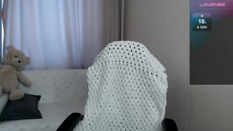 Naomi online show from May 21, 5:58 am