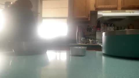 Sunny Clementine online show from November 9, 9:35 pm