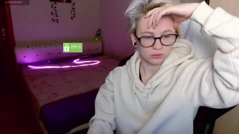 sunny mood online show from October 28, 3:54 am