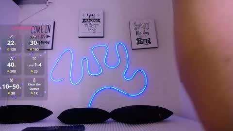 Snapshot of sunnygilmore chatting on March 10, 9:29 pm Sunny online show from March 10, 9:29 pm