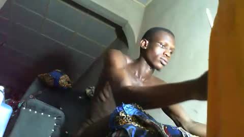 Sunnyblack2 online show from December 4, 11:30 am