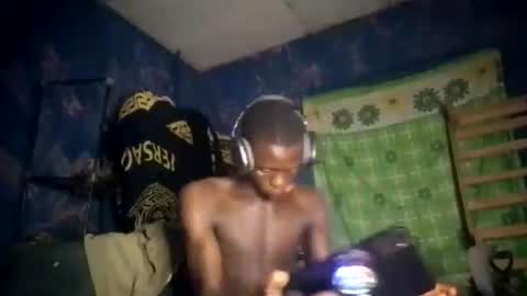 Sunnyblack2 online show from April 14, 8:37 pm