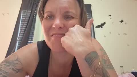 Snapshot of sunnytrix chatting on November 29, 9:40 pm Sunnytrix online show from November 29, 9:40 pm