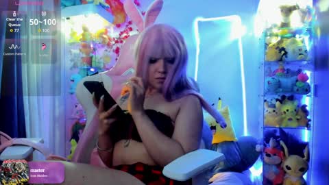     RAVENCLAU GIRL  online show from December 11, 4:07 am