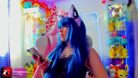     RAVENCLAU GIRL  online show from January 8, 8:18 pm