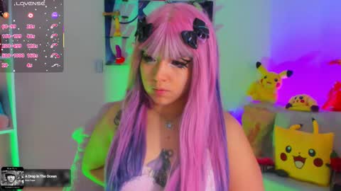     RAVENCLAU GIRL  online show from September 17, 12:18 pm
