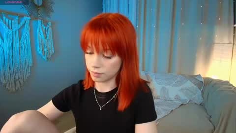 sunrisee_ online show from April 19, 7:27 pm