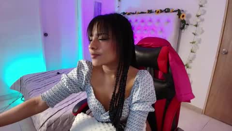    online show from September 18, 2:41 pm