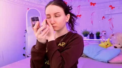 Alice online show from February 18, 1:29 pm