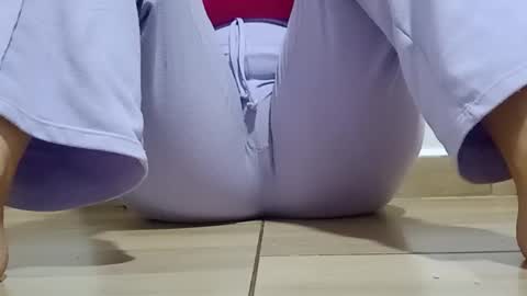 Snapshot of sunshine_days chatting on November 24, 5:23 pm Annie online show from November 24, 5:23 pm