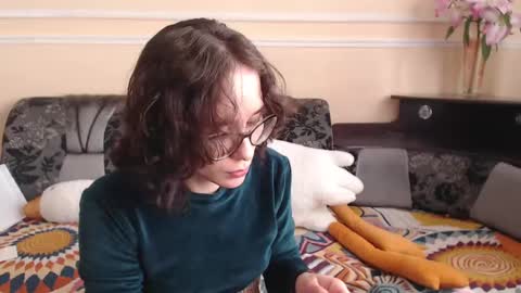 Hella online show from March 9, 9:24 am