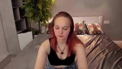 Lola online show from November 13, 7:57 pm