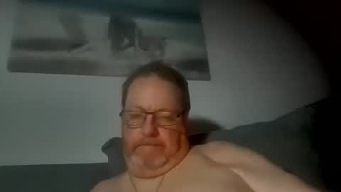Snapshot of sunspotbaby chatting on June 4, 2:06 am Sunspotbaby online show from June 4, 2:06 am