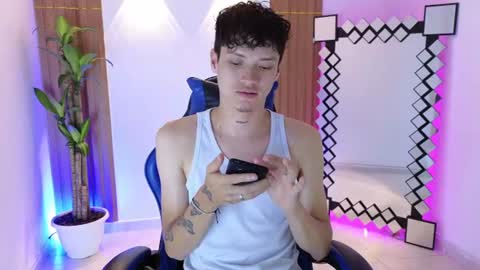 Snapshot of super_boys2 chatting on June 30, 5:30 am ALEX online show from June 30, 5:30 am