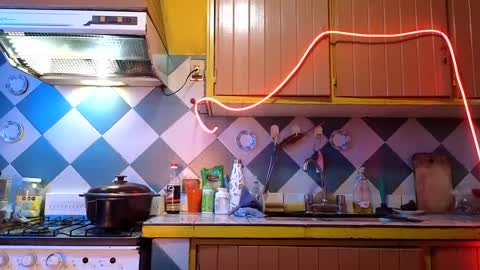 Snapshot of super_jony chatting on October 8, 9:34 pm super jony and Marta GMT 1300-1800 every day online show from October 8, 9:34 pm