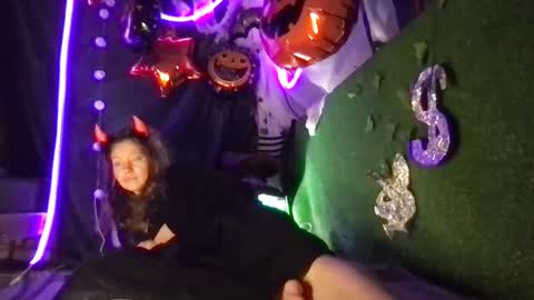 Snapshot of super_jony chatting on November 7, 5:24 pm super jony and Marta GMT 1300-1800 every day online show from November 7, 5:24 pm