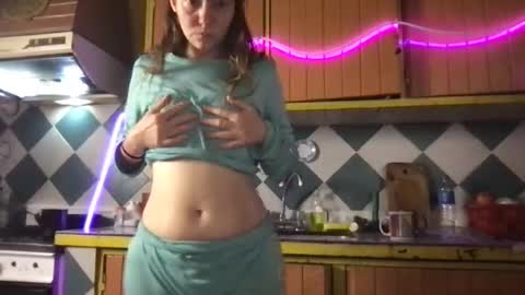 Snapshot of super_jony chatting on November 12, 4:13 am super jony and Marta GMT 1300-1800 every day online show from November 12, 4:13 am