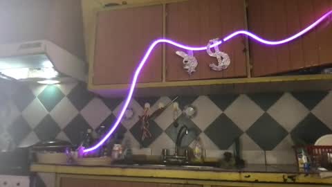 Snapshot of super_jony chatting on November 17, 9:20 pm super jony and Marta GMT 1300-1800 every day online show from November 17, 9:20 pm