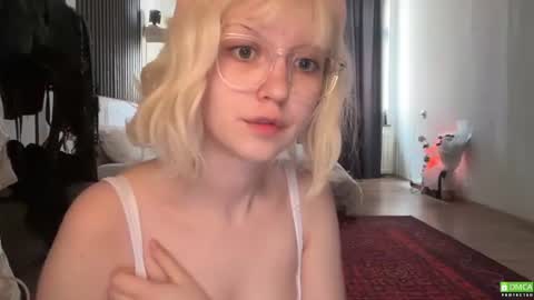 super_pixie online show from July 22, 1:47 pm
