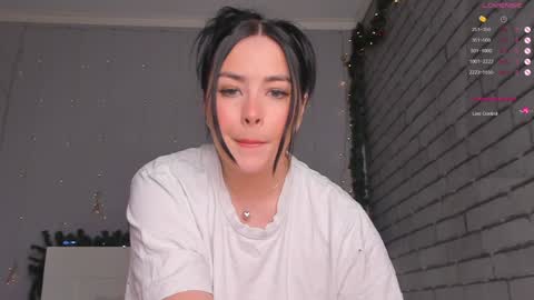 Snapshot of superbdolls chatting on November 10, 12:26 pm Milana Scarlett online show from November 10, 12:26 pm