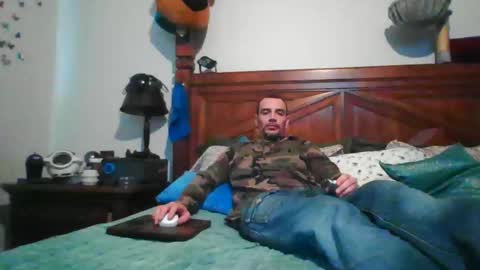 Snapshot of superd512 chatting on December 15, 6:56 pm Guero Cash online show from December 15, 6:56 pm