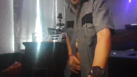Snapshot of superd512 chatting on August 4, 10:12 pm Guero Cash online show from August 4, 10:12 pm