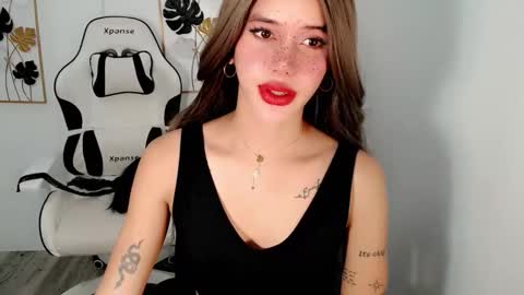 Erica Help me to reach my goal Superhotbabe1 online show from February 26, 2:21 am