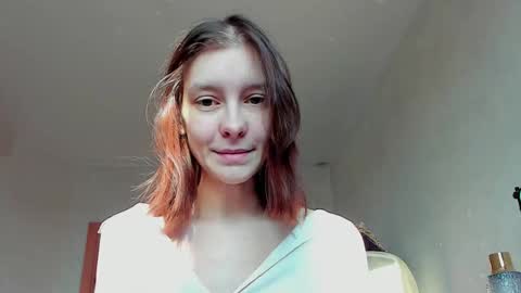 Una online show from March 6, 5:15 am