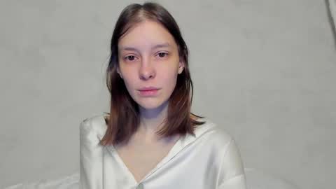Una online show from May 12, 10:29 pm