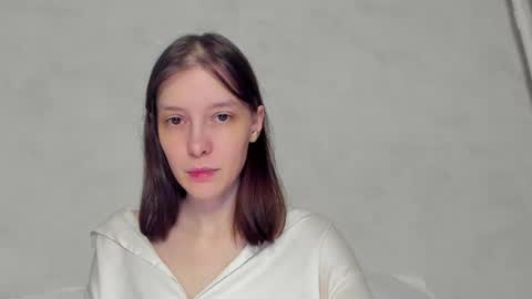 Una online show from May 13, 7:33 pm