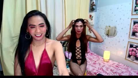 Snapshot of superlatinaasian4u chatting on September 19, 12:56 am URWILD-JASMINE online show from September 19, 12:56 am