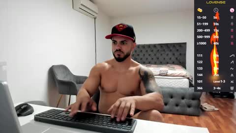 supermanboyxxl online show from October 22, 5:52 am