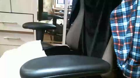 Snapshot of supermax13sm chatting on February 17, 2:20 am welcome to my room online show from February 17, 2:20 am