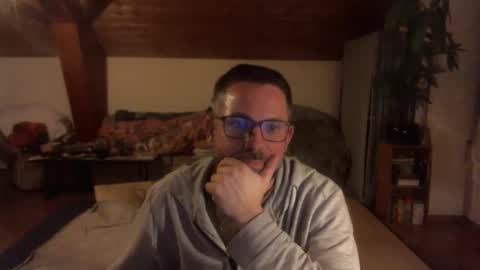 supersquirrel81 online show from December 21, 6:15 pm