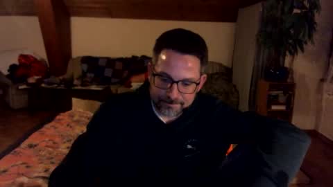 Snapshot of supersquirrel81 chatting on March 2, 8:48 pm supersquirrel81 online show from March 2, 8:48 pm