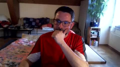 Snapshot of supersquirrel81 chatting on March 6, 4:25 pm supersquirrel81 online show from March 6, 4:25 pm